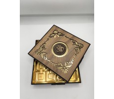 ÖZEL ŞERİTLİ PARLAK GOLD DETAYLI AHŞAP KUTU